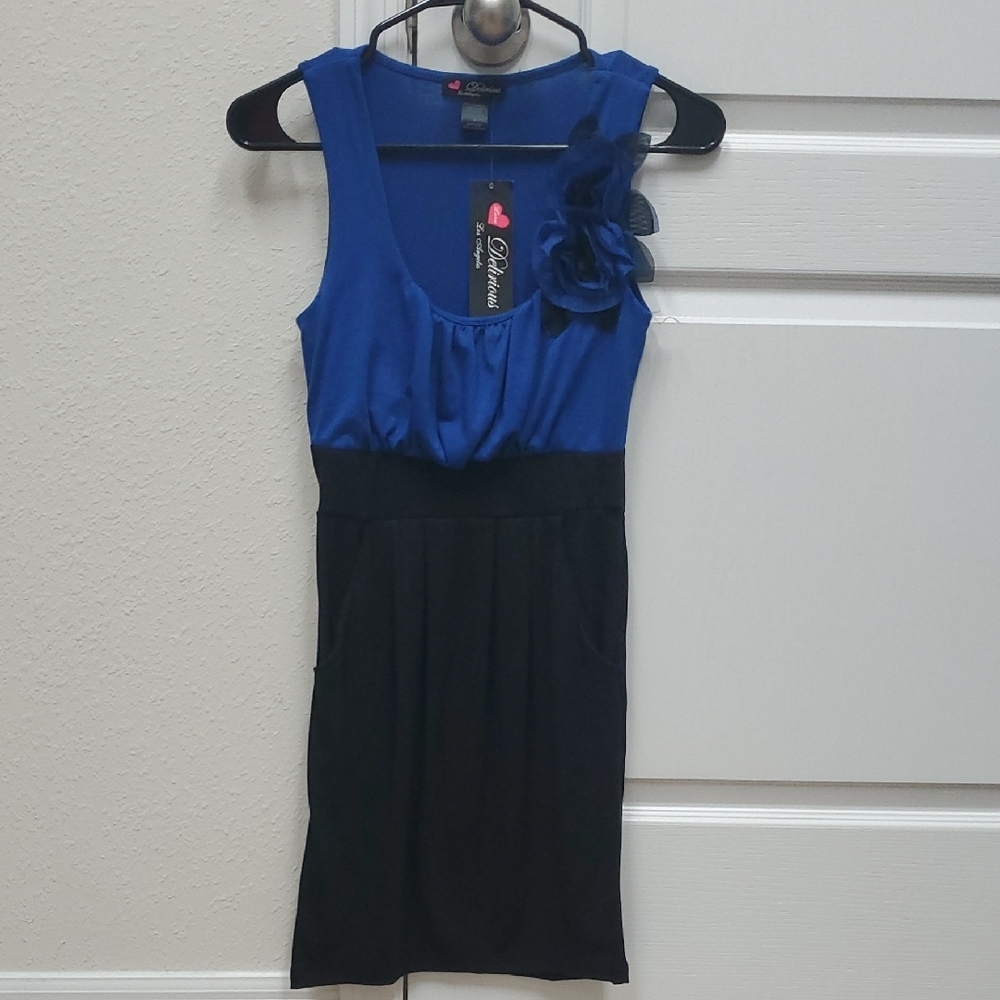 Blue and Black Sleeveless Dress